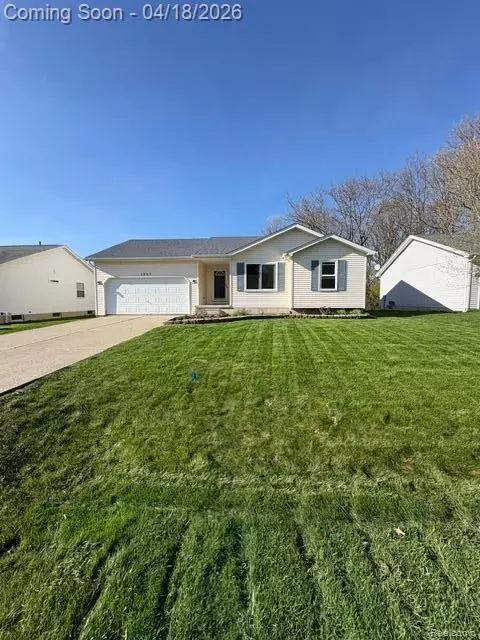 1227 Windsor St, Grand Blanc, MI 48507