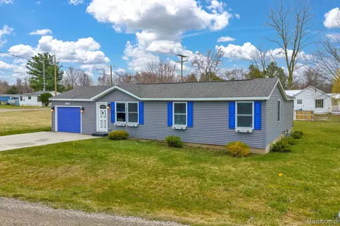 7330 Charlotte Rd, Worth, MI 48450