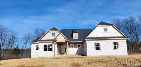 lot Apt 33 Alta Vista Alta Vista Dr, Pinckney, MI 48169