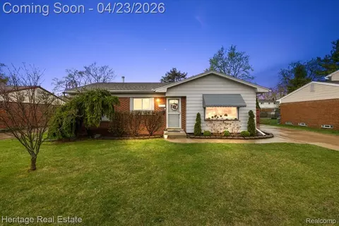 14109 Harrison St, Livonia, MI 48154
