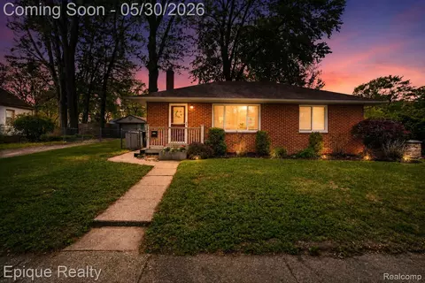 29087 Howard Ave, Madison Heights, MI 48071