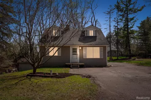 4773 Algonquin Blvd, Independence, MI 48348