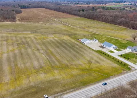 2290 Wadhams Rd, St. Clair, MI 48079 photo 8