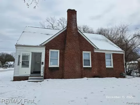 18582 Edinborough Rd, Detroit, MI 48219