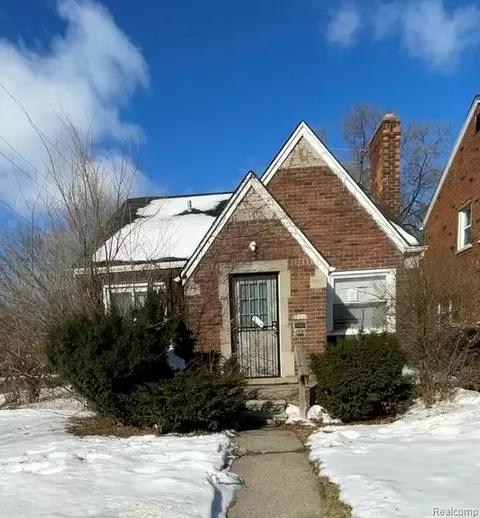 9205 Mckinney St, Detroit, MI 48224