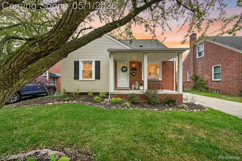 3210 N Altadena Ave, Royal Oak, MI 48073