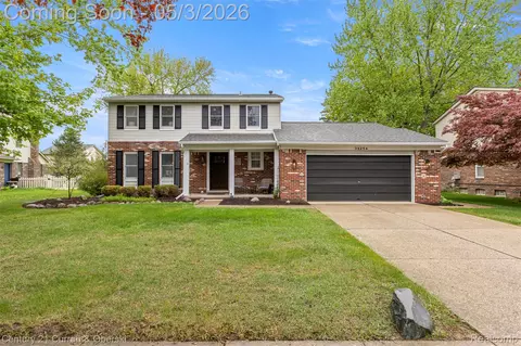 34254 Fonville Ct, Livonia, MI 48152