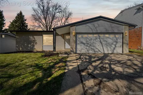 1215 Somerset Ln, Flint, MI 48503