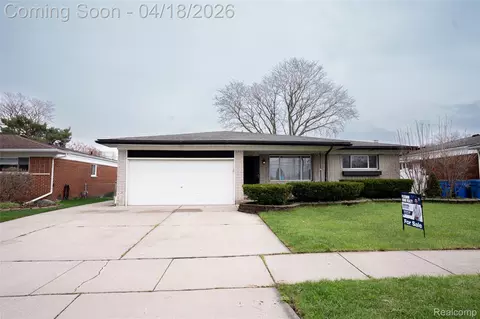 32514 Gainsborough Dr, Warren, MI 48088