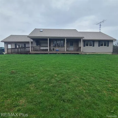 7931 Clear Lake Rd, Burnside, MI 48416