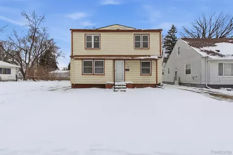 14725 Agnes Ave, Eastpointe, MI 48021