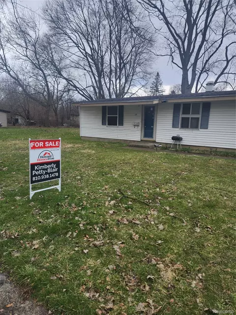 218 W Holbrook Ave, Flint, MI 48505