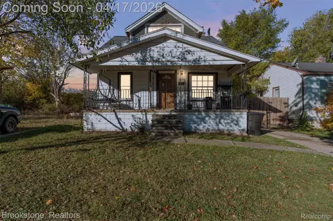 6225 Stahelin Ave, Detroit, MI 48228