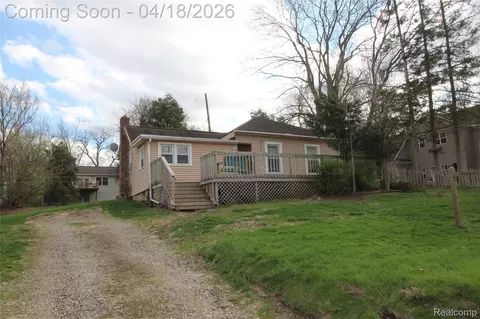 120 E Lafayette St, Milford, MI 48381