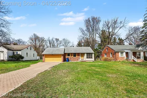 26932 W 6 Mile Rd N, Redford, MI 48240