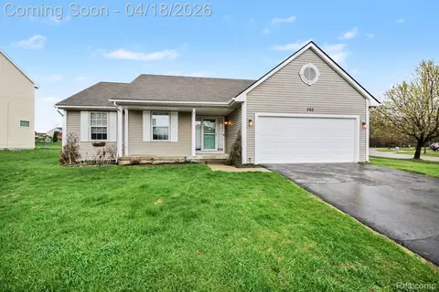 702 Dewars St, Marion, MI 48843
