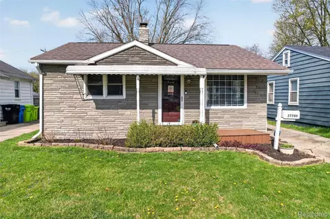 27709 Dartmouth St, Madison Heights, MI 48071