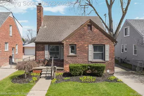 2048 Gardner Ave, Berkley, MI 48072