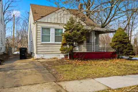7261 Auburn St, Detroit, MI 48228