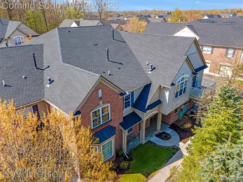 47592 Pembroke Dr, Canton, MI 48188