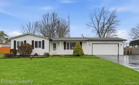 2491 Valley Church Dr, Thetford, MI 48420