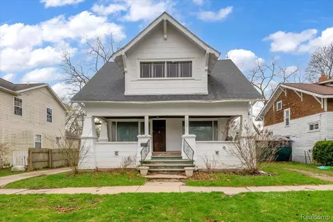 717 N Madison St, Lapeer, MI 48446