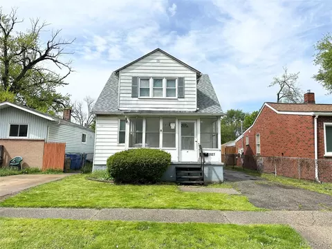 7027 Meadow Ave, Warren, MI 48091