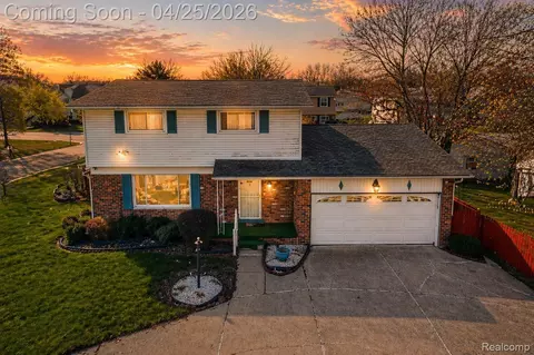 375 Joslyn Ave, Pontiac, MI 48342
