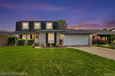 39423 Baroque Blvd, Clinton Township, MI 48038