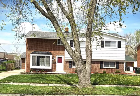 29600 Pickford St, Livonia, MI 48152