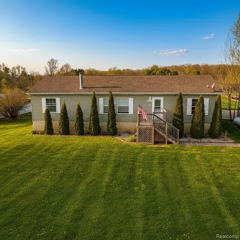 3056 W Cook Rd, Mundy, MI 48439