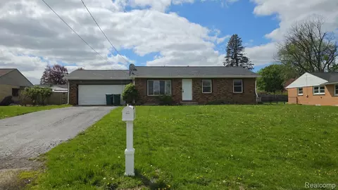 7332 Quail St, Portage, MI 49024