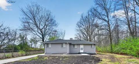 6914 Arlene Ct, Romulus, MI 48174