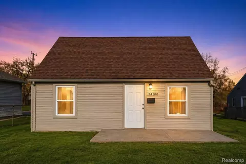 24100 Berry Ave, Warren, MI 48089