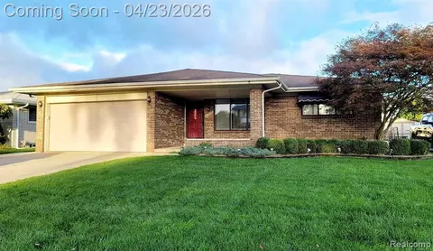 35626 Marina Dr, Sterling Heights, MI 48312