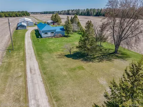 342 N Chambers Rd, Tawas, MI 48763