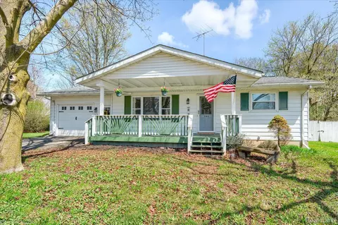 362 Nightingale St, Lapeer, MI 48446