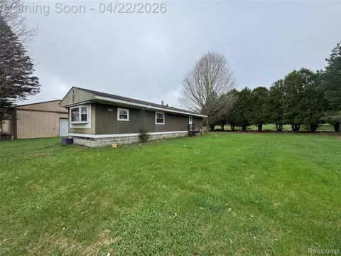 183 Carpenter Rd, Watertown, MI 48435