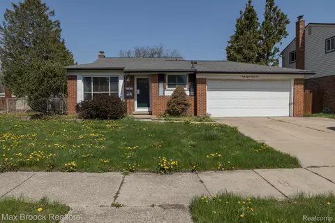 4829 Wolgast Dr, Warren, MI 48092
