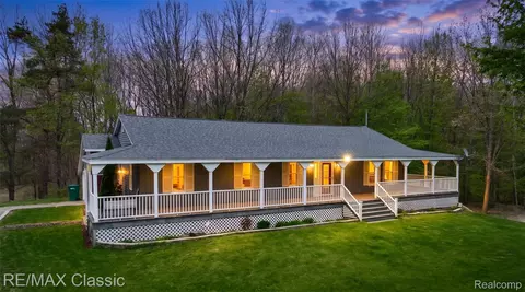 4611 Murray Rd, Mayville, MI 48744
