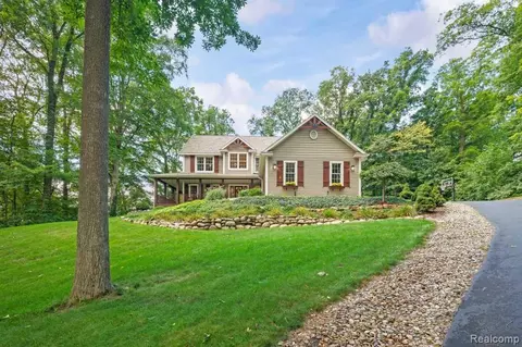 10568 Garr Rd, Oronoko, MI 49103