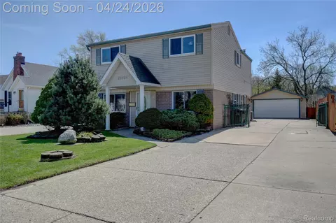 22520 E 13 Mile Rd, Saint Clair Shores, MI 48082