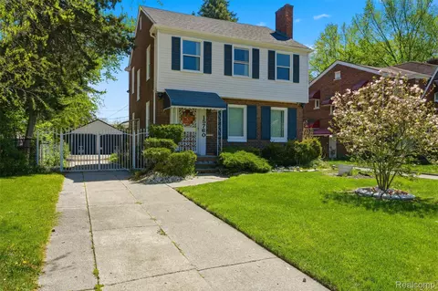 15760 Oakfield St, Detroit, MI 48227