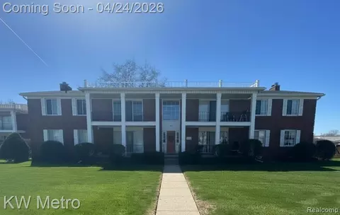 29603 Jefferson Ave #13, Saint Clair Shores, MI 48082