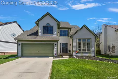 5867 Cary Dr, Ypsilanti, MI 48197