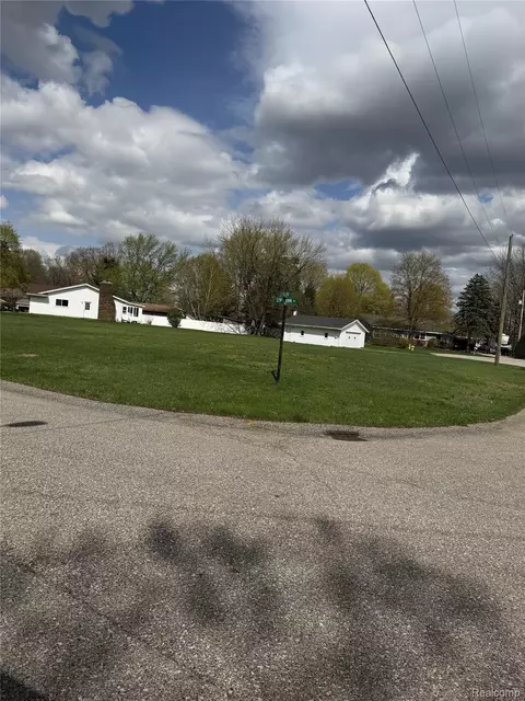 6912 Lynn Ann Dr, Georgetown, MI 49426