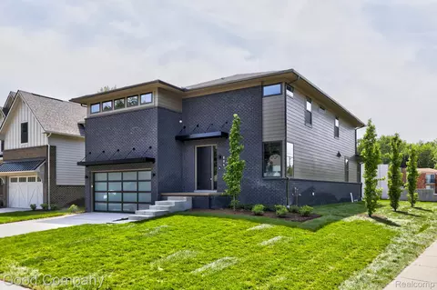 804 Irving Ave, Royal Oak, MI 48067