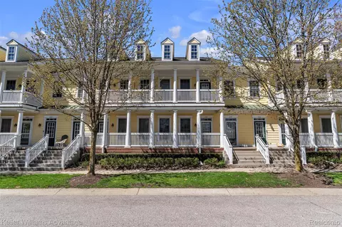 276 Constitution St, Canton, MI 48188