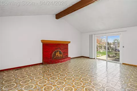 Living - 16129 Cambell Dr, Macomb, MI 48044 photo 8 of 8