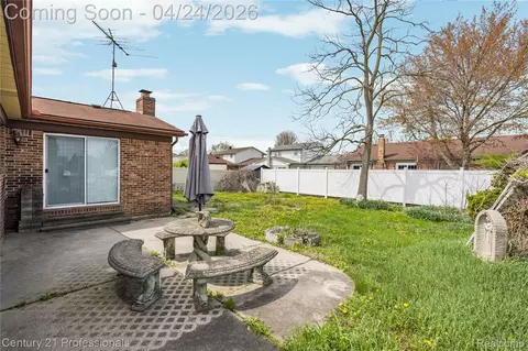 Exterior - 16129 Cambell Dr, Macomb, MI 48044 photo 3 of 7